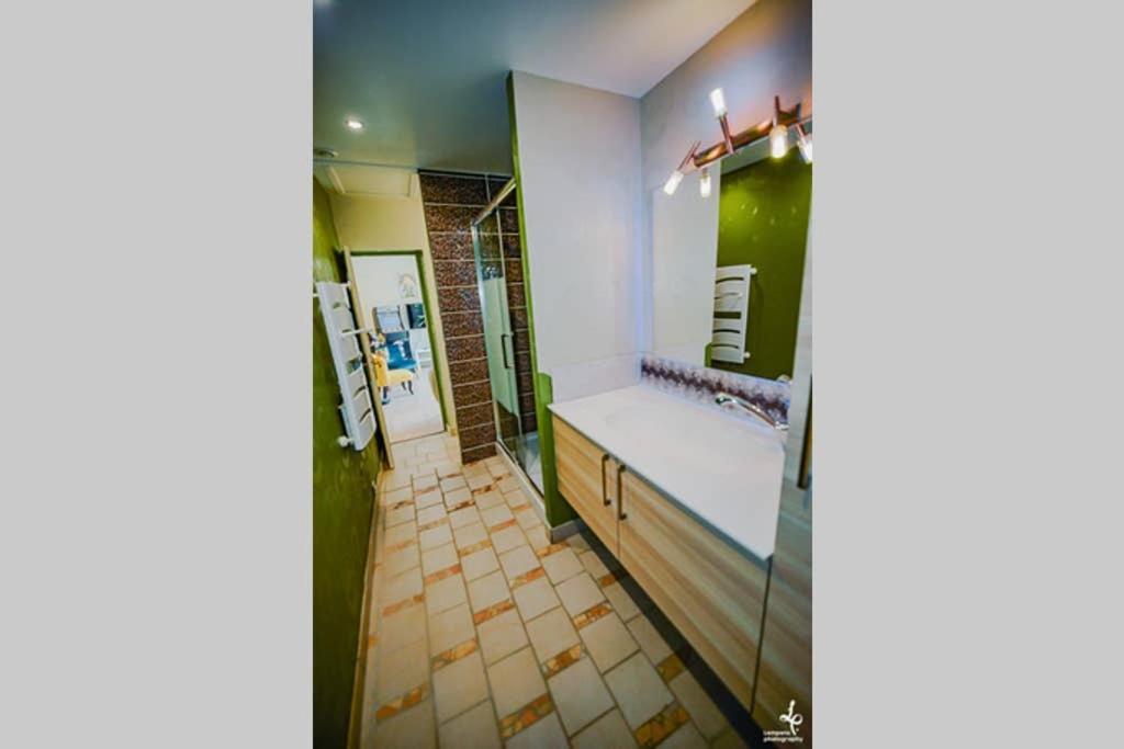 Maison PISCINE INTERIEURE et GARAGE Troyes Extérieur photo